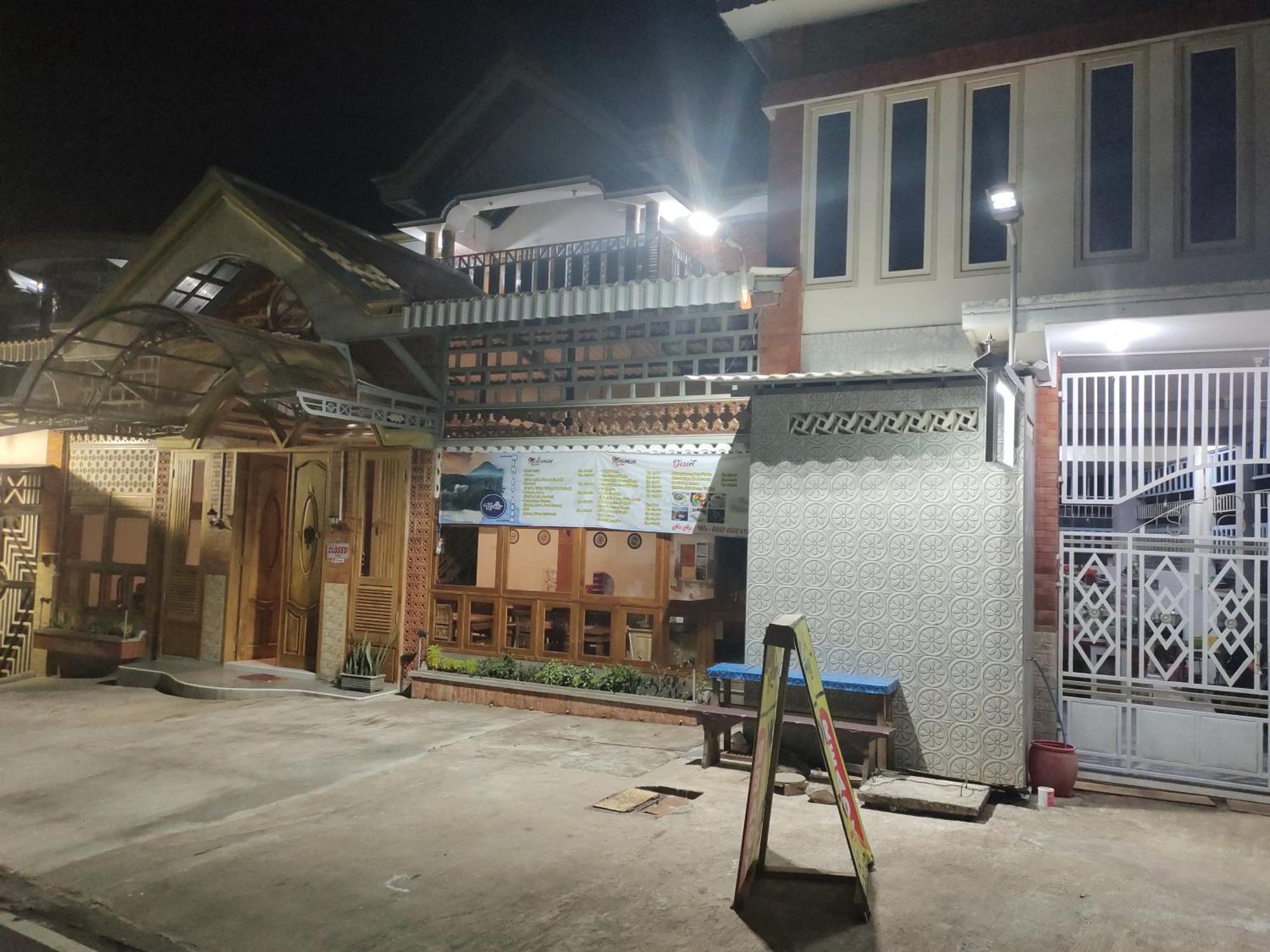Harmony Resto&Homestay Lambangkuning Dış mekan fotoğraf